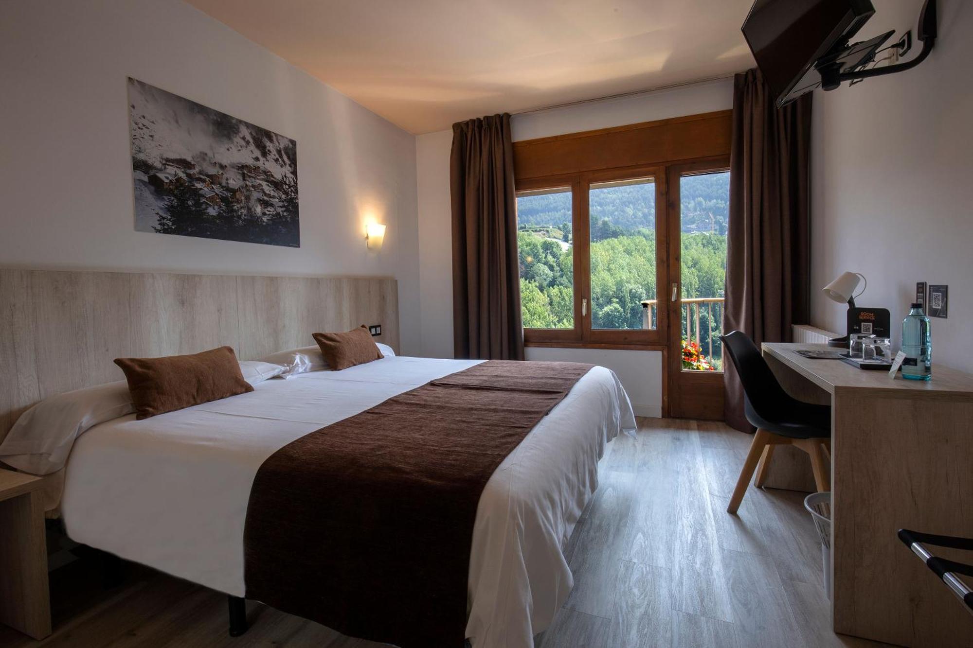 Hotel Marco Polo La Massana Exterior photo